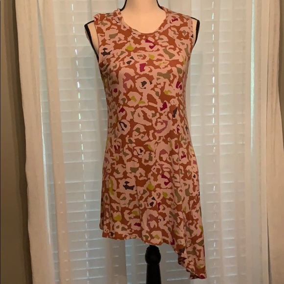 159. LOGO Layers sleeveless tee.  Stylish camp pattern - Picture 1 of 5